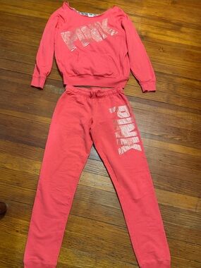 PINK Victoria's Secret Coral Pink Sweatshirt & Jogger Set size XS